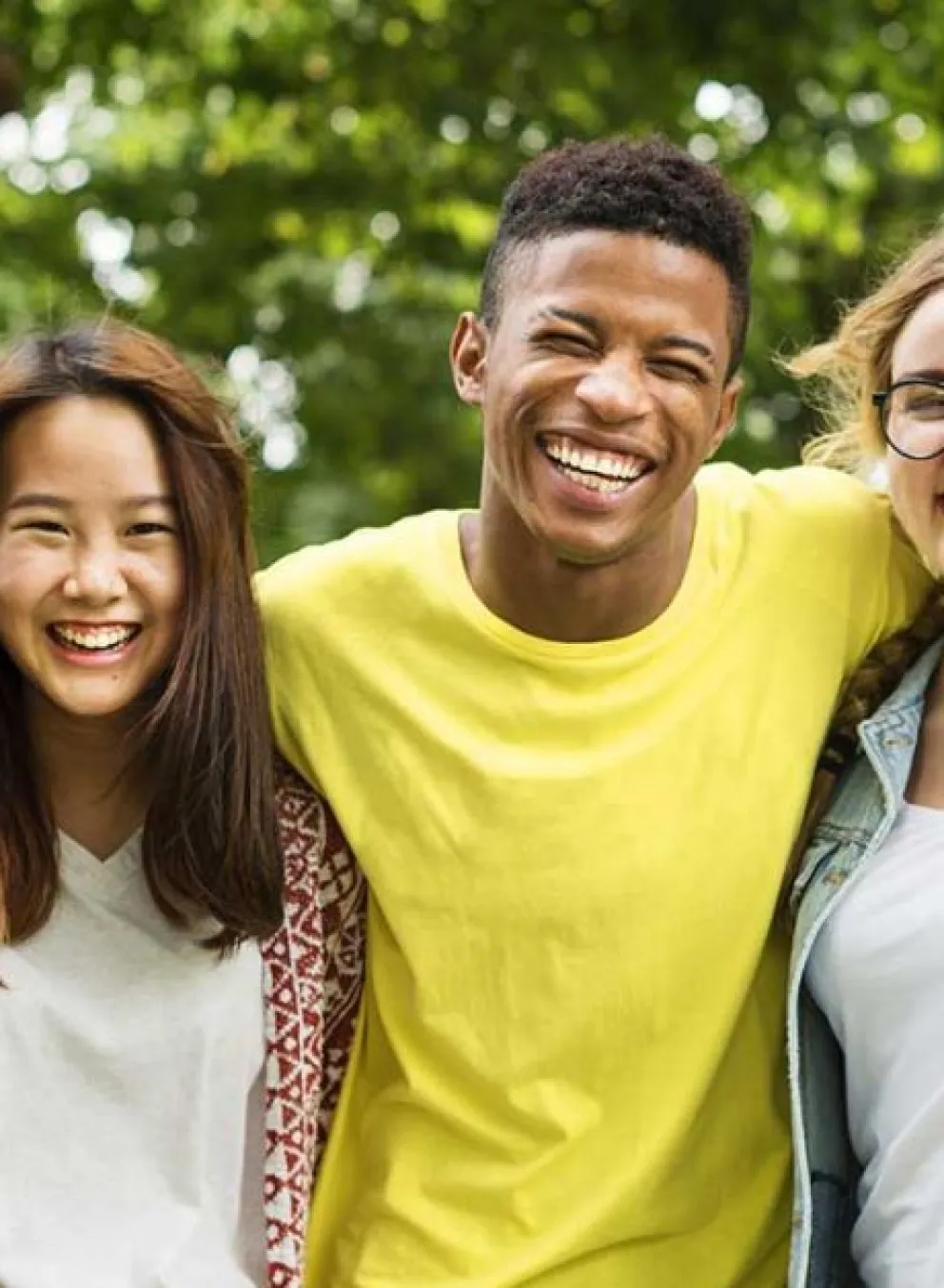 Group of teens outside