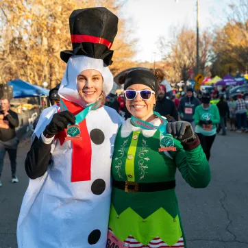 mistletoe runners with medals